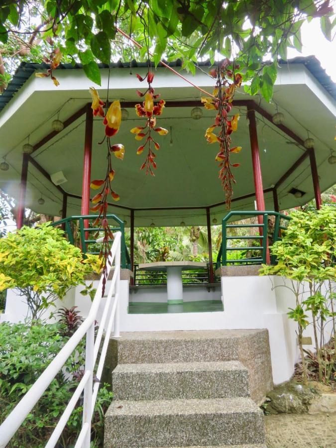 All Care Bed And Breakfast Tagaytay City Екстер'єр фото